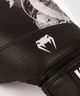 Боксерські рукавиці Venum YKZ21 Boxing Gloves Black Silver (VENUM-04333-114-8oz) - зображення 6