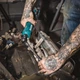 Акумуляторний ударний кутовий гайкокрут (ключ) Makita WR 100 DZ без акб (WR100DZ) - зображення 3