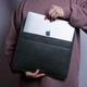 Кожаный чехол для ноутбука INCARNE Klouz для MacBook Pro 16" 2019-2025 Зеленый - изображение 3