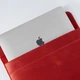 Кожаный чехол для ноутбука INCARNE Klouz для MacBook Pro 16" 2019-2025 Красный - изображение 9