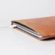 Кожаный чехол для MacBook Air 13" 2018-2025 INCARNE Free Port Plus Коньяк - изображение 7