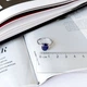 Серебряное кольцо с натуральным сапфиром 3.873ct, фианитами, вес изделия 2,44 гр (2162513) - изображение 3