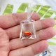 Сережки для детей Рыбки 27 на 23 мм оранжевый - изображение 2