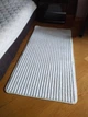 Меховый коврик Травка 100*200см. Молочная полоска шарпей - изображение 1