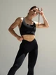 Спортивные женские леггинсы Soft SQ с эффектом визуальной коррекции фигуры Push Up V-пояс Однотонные L Черные (SQ010000L) - изображение 11