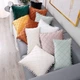 Декоративна подушка Cappone 45х45 см, з помпонами, молочна - зображення 2