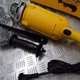 Шлифовальная машина DeWALT 2200 Вт, 6600 об/мин, 230 мм, 5.2 кг (DWE494) - изображение 4