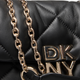 Сумка кросс-боді через плече жіноча з натуральної шкіри DKNY Red Hook Sm Chain Flap R43EBF81 Чорна (755403217103) - зображення 4