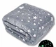 Светящийся плед для детей и подростков Magic Blanket серый 150х100 см день ночь плюшевый теплый - изображение 3