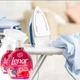 Кондиціонер спрей для розгладження складок на одязі освіжувач Lenor Crease Releaser Ruby Jasmine 500мл - изображение 2