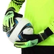Перчатки вратарские профессиональные с защитой пальцев SOCCERMAX GK-4317 (PVC, PL, размер 10, цвет салатовый-лимонный) - изображение 6