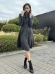 Трикотажное платье с воротником хомут Cat Orange 5802 Серо-черное 52 - изображение 6
