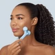 Электронный ультразвуковой ролик для лица GESKE Sonic Facial Roller 4в1 aquamarine - изображение 3