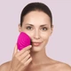 Электронная ультразвуковая щетка для лица GESKE Sonic Facial Brush 5в1 magenta - изображение 2