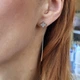 Серебряные серьги (пара) протяжки Клевер в Белых камнях серебро 925 пробы с золотой пластиной 455 1.95г - изображение 6