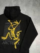 Худи унисекс с рисунком логотипа на клетке Arcteryx размер S черного цвета - изображение 3