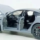 Машинка Автопром "Tesla Модель S с зарядной станцией" серая, 1:24 (18 см) AP7713-5 - изображение 2