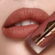 Рідка помада для губ Charlotte Tilbury Airbrush Flawless Matte Lip Blur Liquid Lipstick (Honey Blur) 6.8 ml - зображення 3
