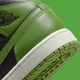 Кроссовки женские Jordan 1 Mid 38 Зелений BQ6472-031 - изображение 8