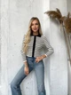 Короткий кардиган с пуговицами в полоску молочного цвета 29980 One Size - изображение 3