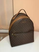 Рюкзак жіночий Michael Kors Sheila Medium Logo Backpack колір коричневий - изображение 5