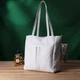 Практичная сумка-шоппер из натуральной кожи Shvigel Bag 22844 Белая - изображение 10