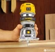 Фрезер DeWalt D26200 - зображення 3