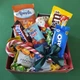 Солодкий подарунковий набір "Happy Presents" для дітей та дорослих – ідеальний подарунок на Миколая, Різдво та Новий рік - зображення 1