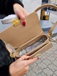 Стильная лаконичная сумка от бренда Polina & Eiterou в карамельном цвете - изображение 5