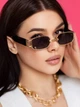 Солнцезащитные очки No Brand унисекс с пирсингом черные с золотом - изображение 2