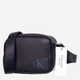 Сумка крос-боді через плече жіноча зі штучної шкіри Calvin Klein Jeans Sculpted Camera Bag18 Twill Bag Чорна (8719856987992) - зображення 5