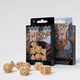 Zestaw kości Q-Workshop Viking Dice Kit Wikingowie 7 elementów Beżowo-bordowe (5907699493647) - obraz 3