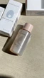 Зволожуюча есенція з гіалуроновою кислотою Omorovicza Queen Essence 30 ml - зображення 2
