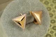 Серьги Xuping Jewelry Большой треугольник 1,6 см золотистые - изображение 1