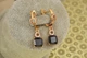 Сережки підвіски Xuping Jewelry куплет із чорним каменем 3 см золотисті - зображення 2