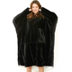 Плед толстовка двухсторонняя халат с капюшоном и рукавами флисовый Huggle Hoodie Blanket 3-в-1 Унисекс Черный One Size (D-2019091998) - изображение 4
