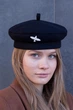 Берет женский из кашемира с птицей D.Hats черного цвета - изображение 7