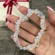 Браслет "Лунный камень белый" бусины крошка природной формы на резинке длина обхвата 18 см упакован в коробочку (15957) - изображение 4