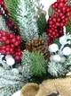 Новорічна композиція декоративний букет на стіл 28*28 см шишки, ягоди в металевому білому відерці - изображение 4