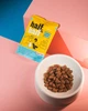 Корм влажний Half&Half для дорослих котів, кусочки з лососем у желе у формі пауча, 100 г, артикул 20901 - зображення 4