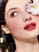 Помада для губ глянцевая Sheglam Mirror Kiss High-Shine Lipstick Vibe Check 2.9 г - изображение 2