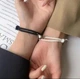 Магнітні парні браслети з серцем у подарунковому конверті - символ любові та дружби (чорний і білий) романтичний подарунок для особливих моментів - зображення 6
