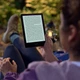 Електронна книга Amazon Kindle Paperwhite 16GB 11th Gen, з теплою підсвіткою Refurbished Grade B (Чорний) - зображення 5