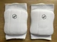 Наколінники волейбольні Asics Basic Kneepad білі M (146814-0001) - зображення 4