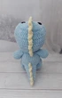 Мягкая игрушка handmade Мишка в костюме динозавра 30 см вязаный крючком амигуруми - изображение 4