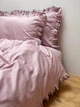 Комплект постільної білизни Cozy з рюшами рожевий з чорним кантом Євро 200*220 см, простирадло 220*240 без резинки - изображение 7