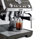 Кофеварка рожковая DELONGHI La Specialista Opera EC9555.BK + в подарок кофе в зернах Mi Familia De Lux Blend Gusto Forte 1 кг - изображение 3