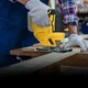 Лобзик с 2 аккумуляторами 20V с LED подсветкой и наклоном 0-45° в пластиковом кейсе Желтый - изображение 4