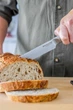 Кухонный нож KitchenAid Coreline для хлеба с защитным чехлом для лезвия 20 см (KOG8IRSSOHOBA) - изображение 13