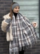 Шарф жііночий палантин в клітинку сірий Cashmere - зображення 1